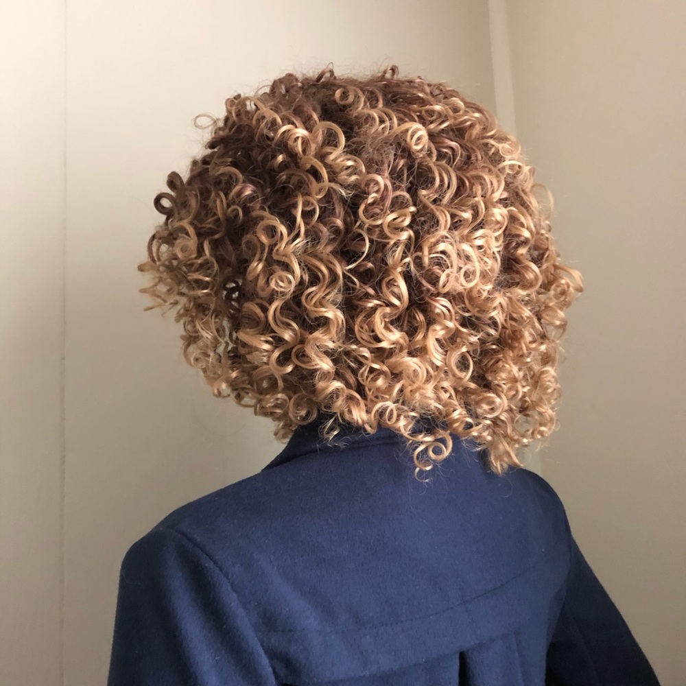 NWT 10” honey blonde Afro wig kinky curls bangs - Picture 8 of 16